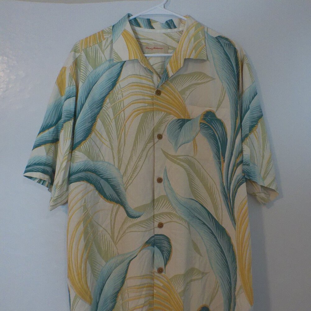 Tommy Bahama 100% Silk Tropical Leaf Hawaiian Camp Shirt Men's Large